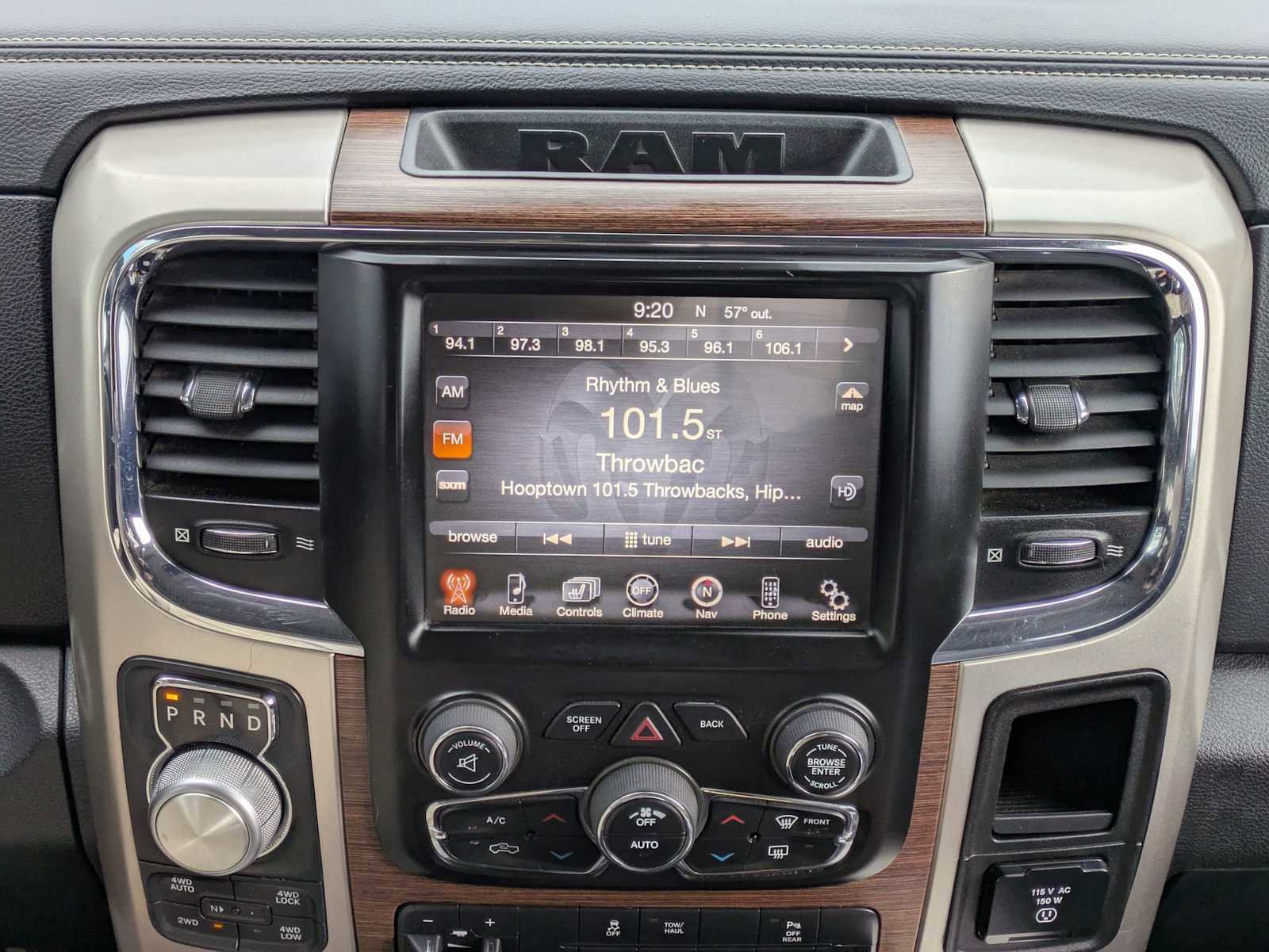 Used 2015 RAM 1500 Laramie image 28