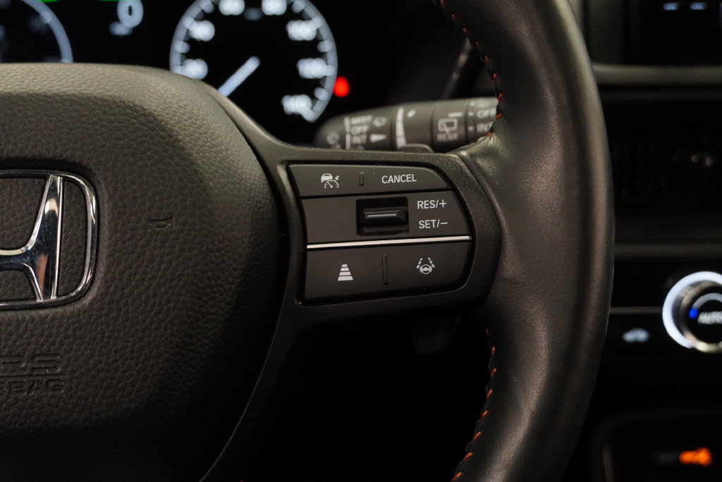 Used 2025 Honda CR-V Sport-L image 36
