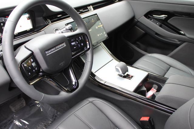 Used 2025 Land Rover Range Rover Evoque S image 14