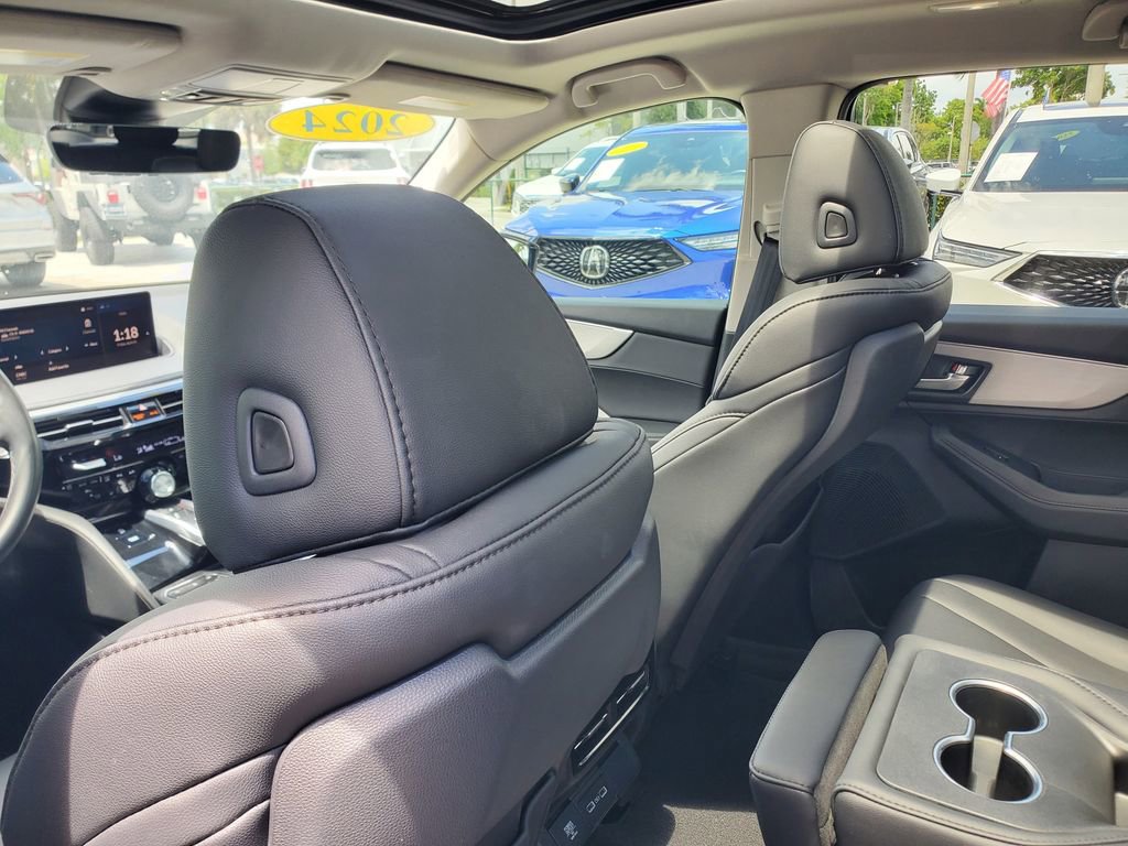 Used 2024 Acura MDX FWD image 12