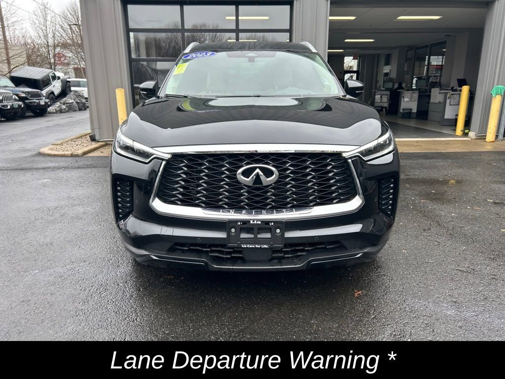 Used 2023 INFINITI QX60 Luxe w/ Vision Package image 9