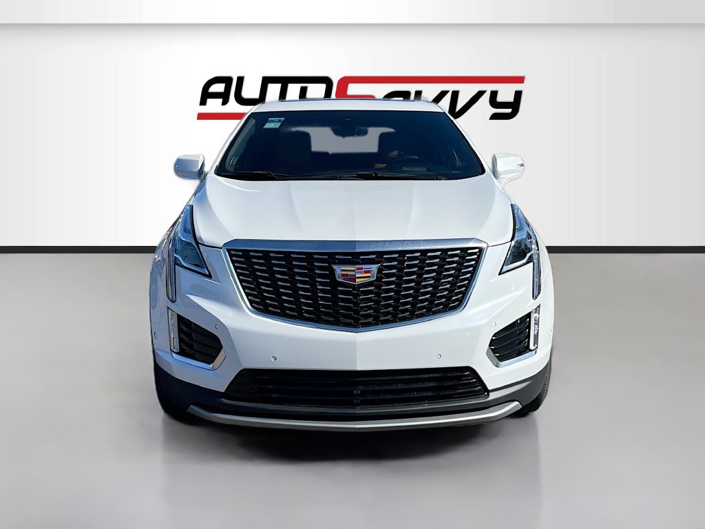 Used 2024 Cadillac XT5 Premium Luxury w/ Technology Package FWD image 2