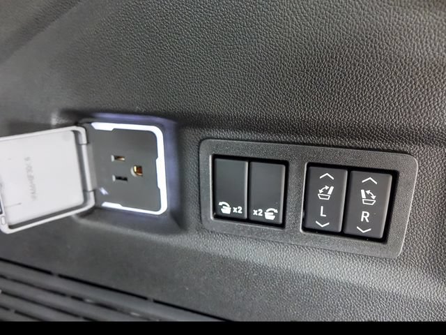 New 2026 GMC Yukon AT4 w/ AT4 Premium Package AWD/4WD image 23