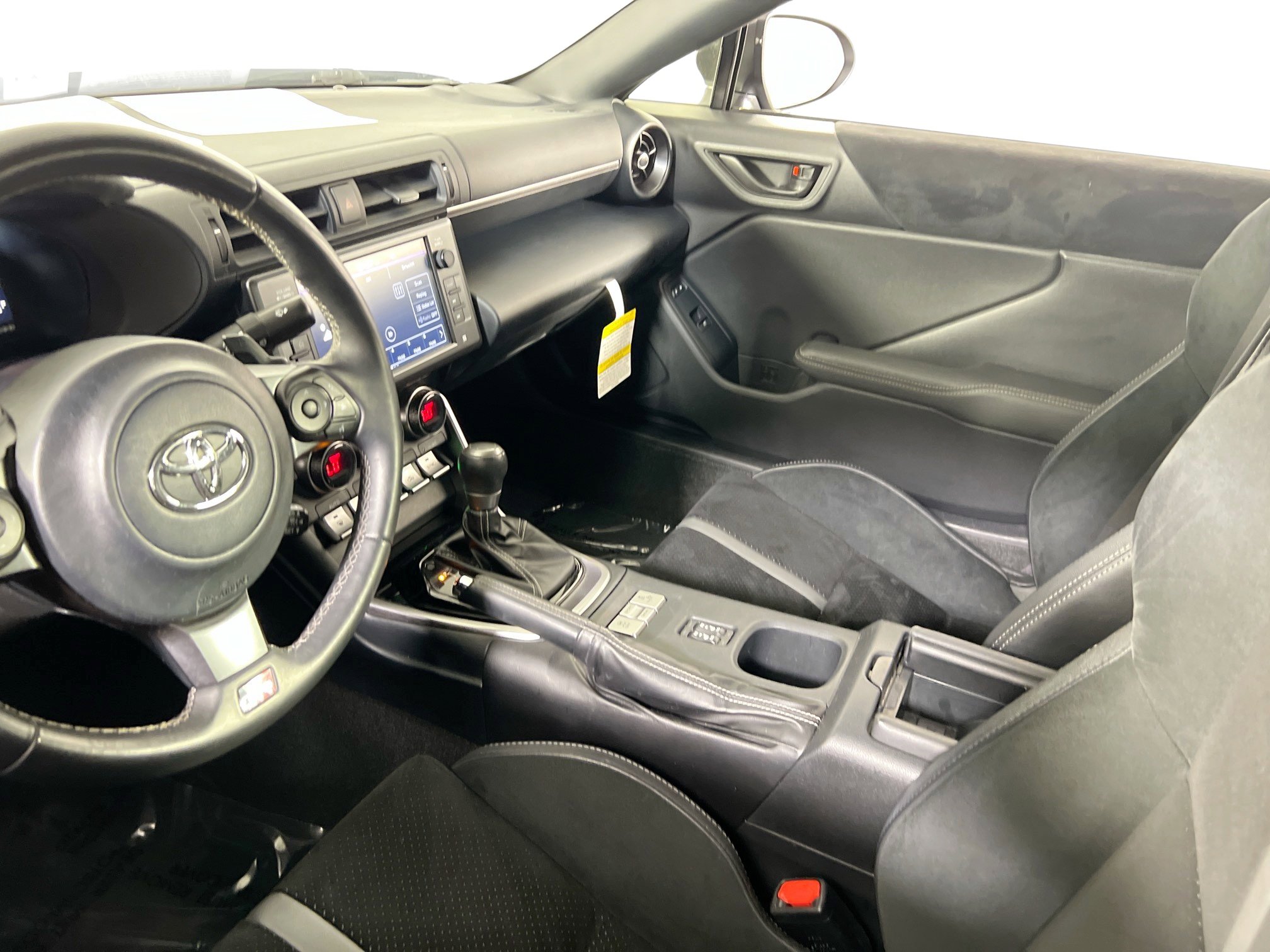Used 2024 Toyota GR86 Premium image 22