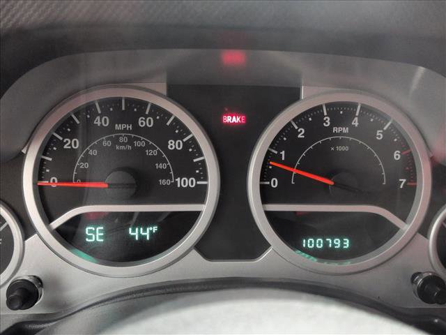 Used 2010 Jeep Wrangler Unlimited Sport image 11