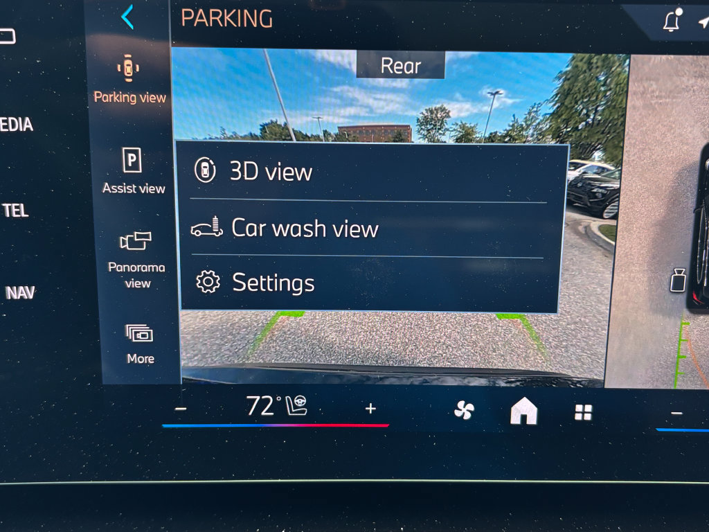 New 2026 BMW X1 xDrive28i w/ Technology Package AWD/4WD image 19