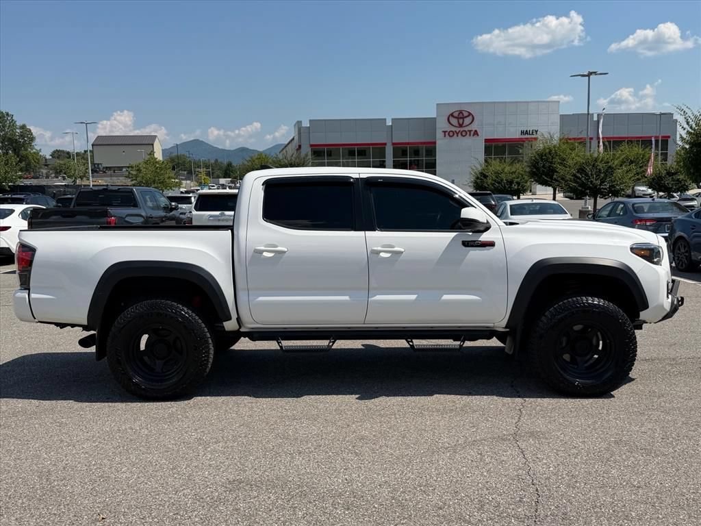 Used 2019 Toyota Tacoma TRD Pro AWD/4WD image 3