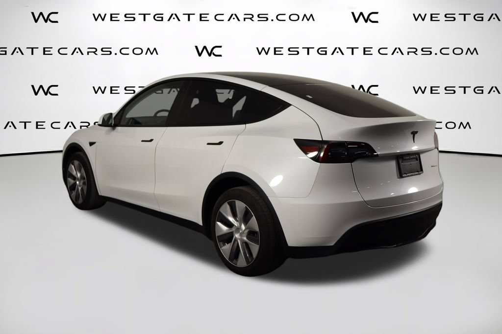 Used 2023 Tesla Model Y AWD image 47