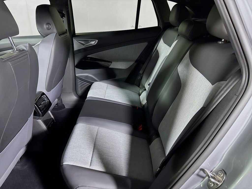 Used 2023 Volkswagen ID.4 Standard image 20