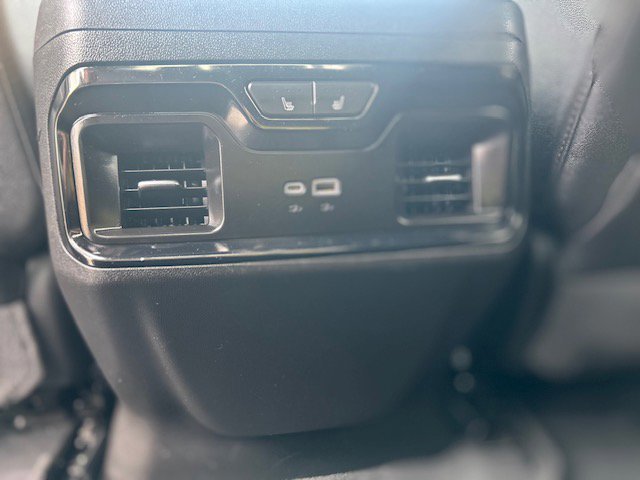 Used 2024 Chevrolet Silverado 2500 ZR2 w/ Technology Package image 14