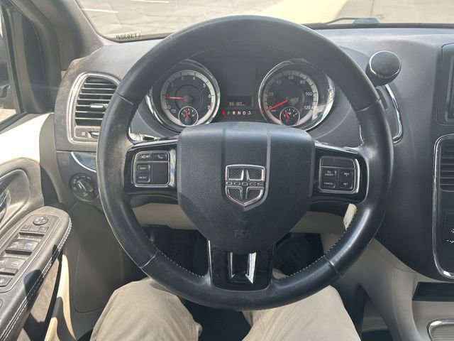 Used 2019 Dodge Grand Caravan SXT FWD image 21