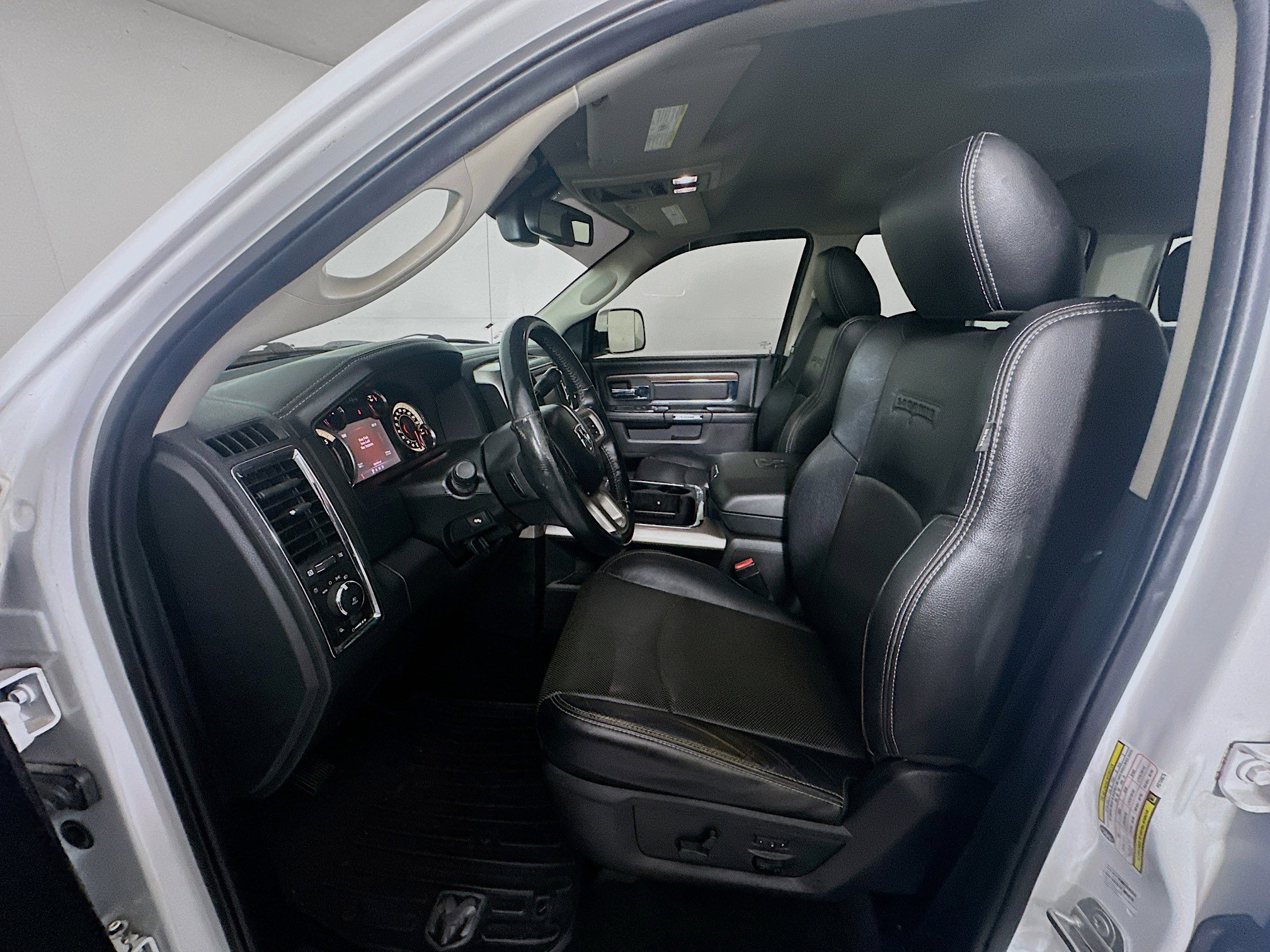 Used 2017 RAM 2500 Laramie AWD/4WD image 13