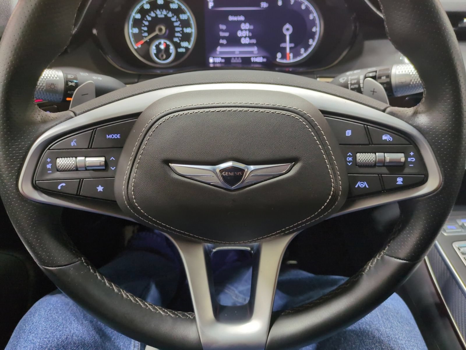Certified 2025 Genesis GV70 3.5T Sport AWD/4WD image 21