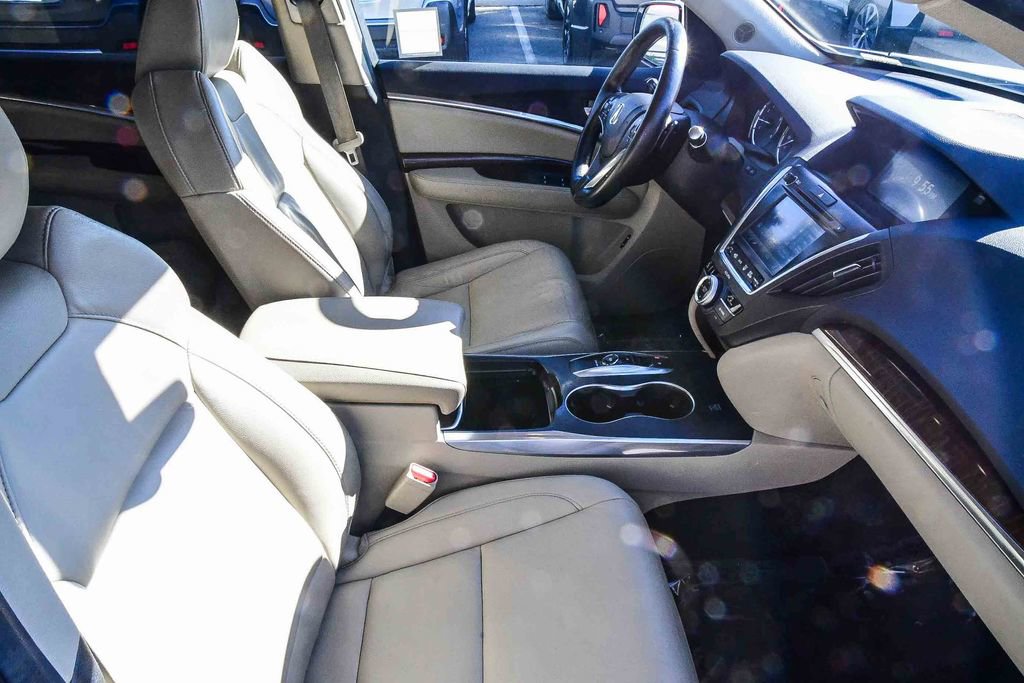 Used 2018 Acura MDX FWD image 18