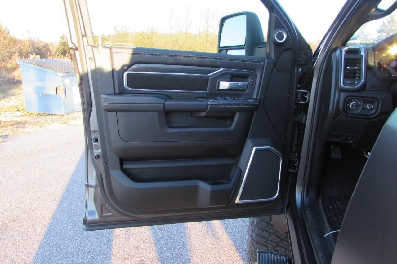 New 2024 RAM 3500 Laramie w/ Night Edition image 14