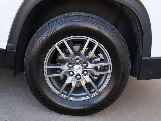 Used 2025 GMC Acadia Elevation image 44