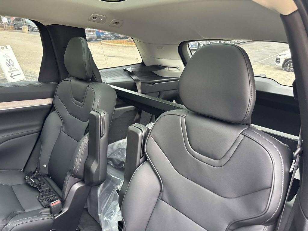 New 2025 Volvo EX90 Ultra w/ Protection Package Premier image 25