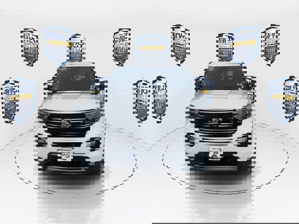 Used 2022 Ford Explorer XLT w/ Equipment Group 202A image 3