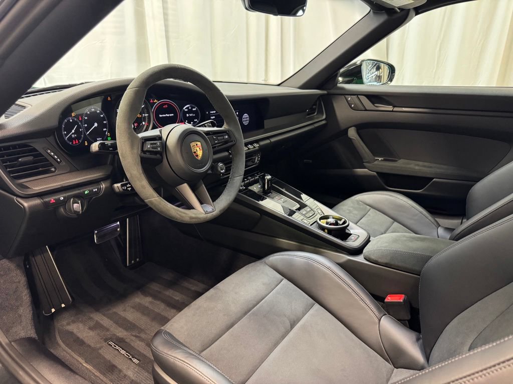 Used 2023 Porsche 911 Carrera GTS RWD image 12
