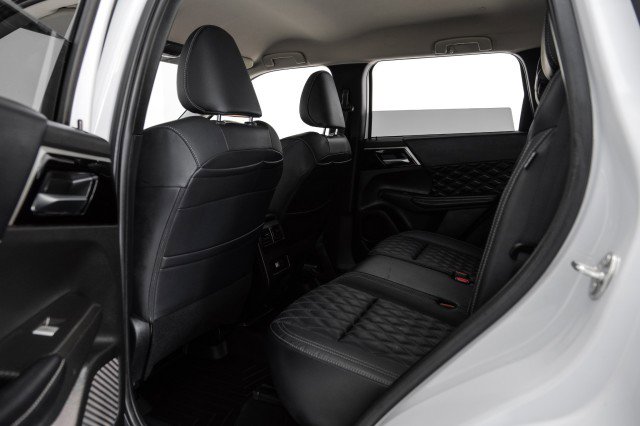 Used 2022 Mitsubishi Outlander SEL image 37