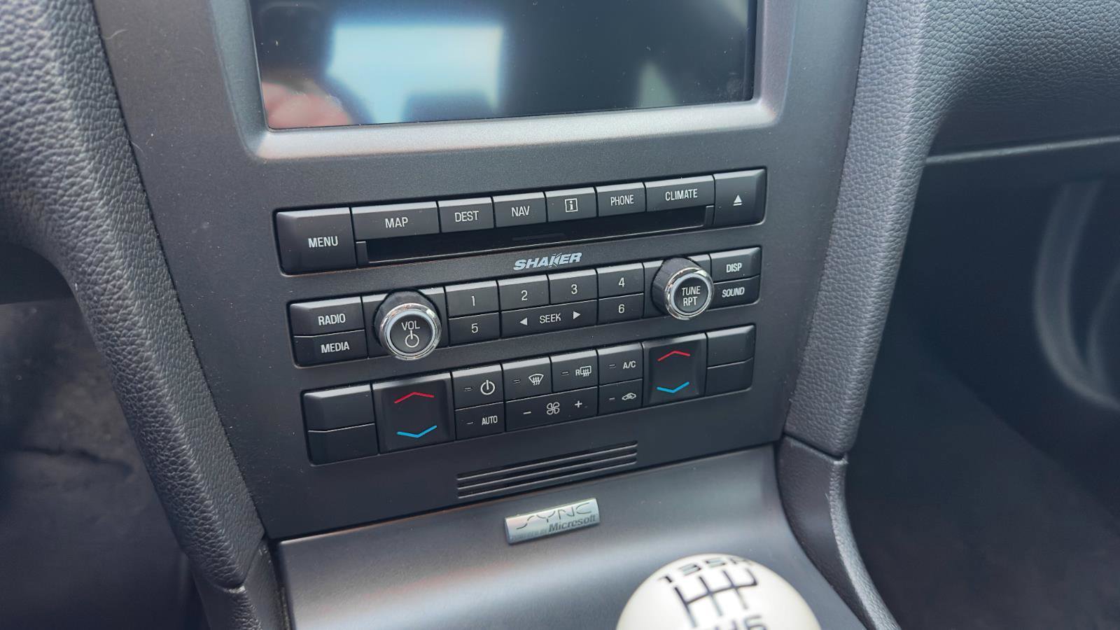 Used 2012 Ford Mustang Shelby GT500 w/ SVT Performance Pkg image 20