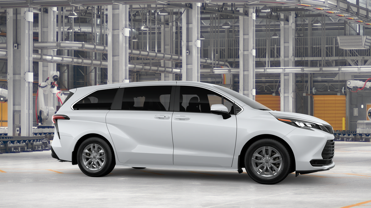 New 2026 Toyota Sienna LE FWD image 13