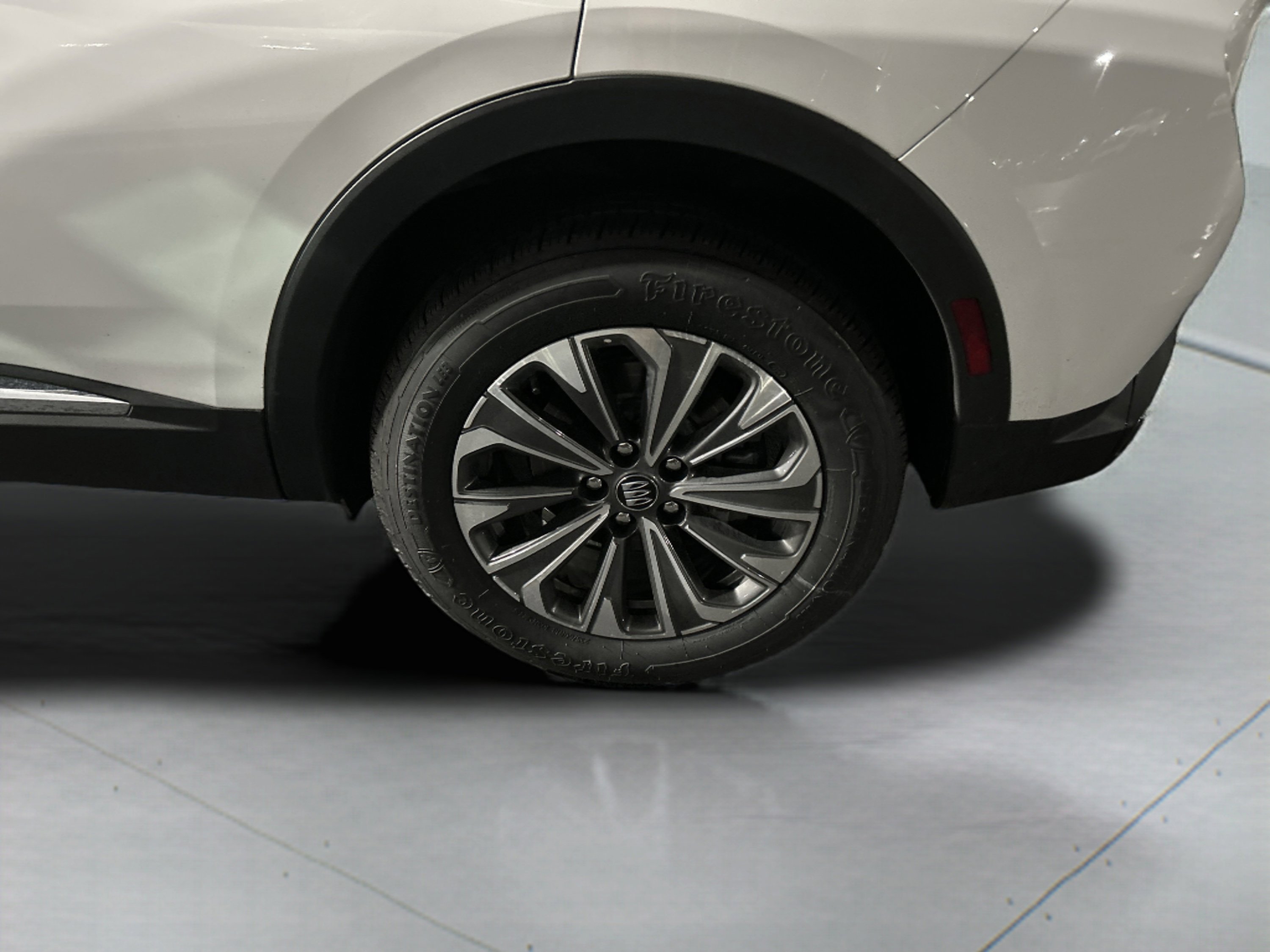 Used 2024 Buick Envision Preferred image 11