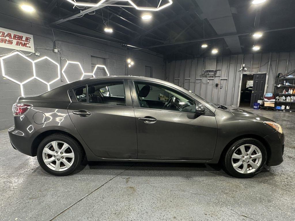 Used 2010 MAZDA MAZDA3 i Touring FWD image 6