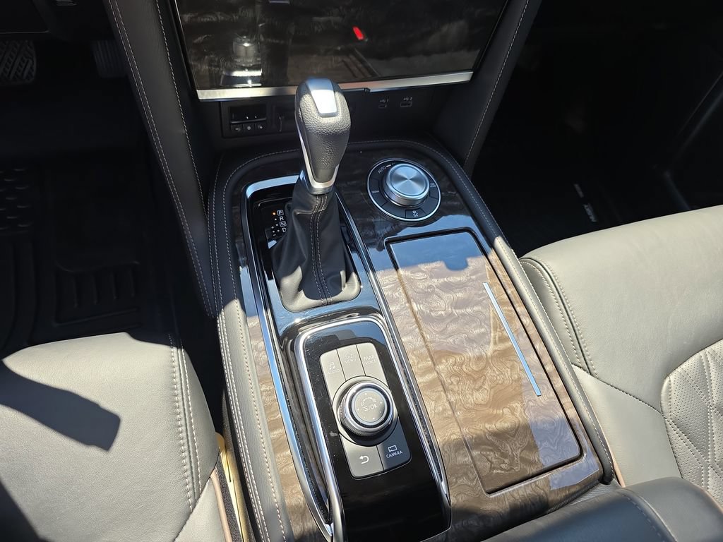 Used 2023 Nissan Armada Platinum w/ Captain's Chairs Package AWD/4WD image 29