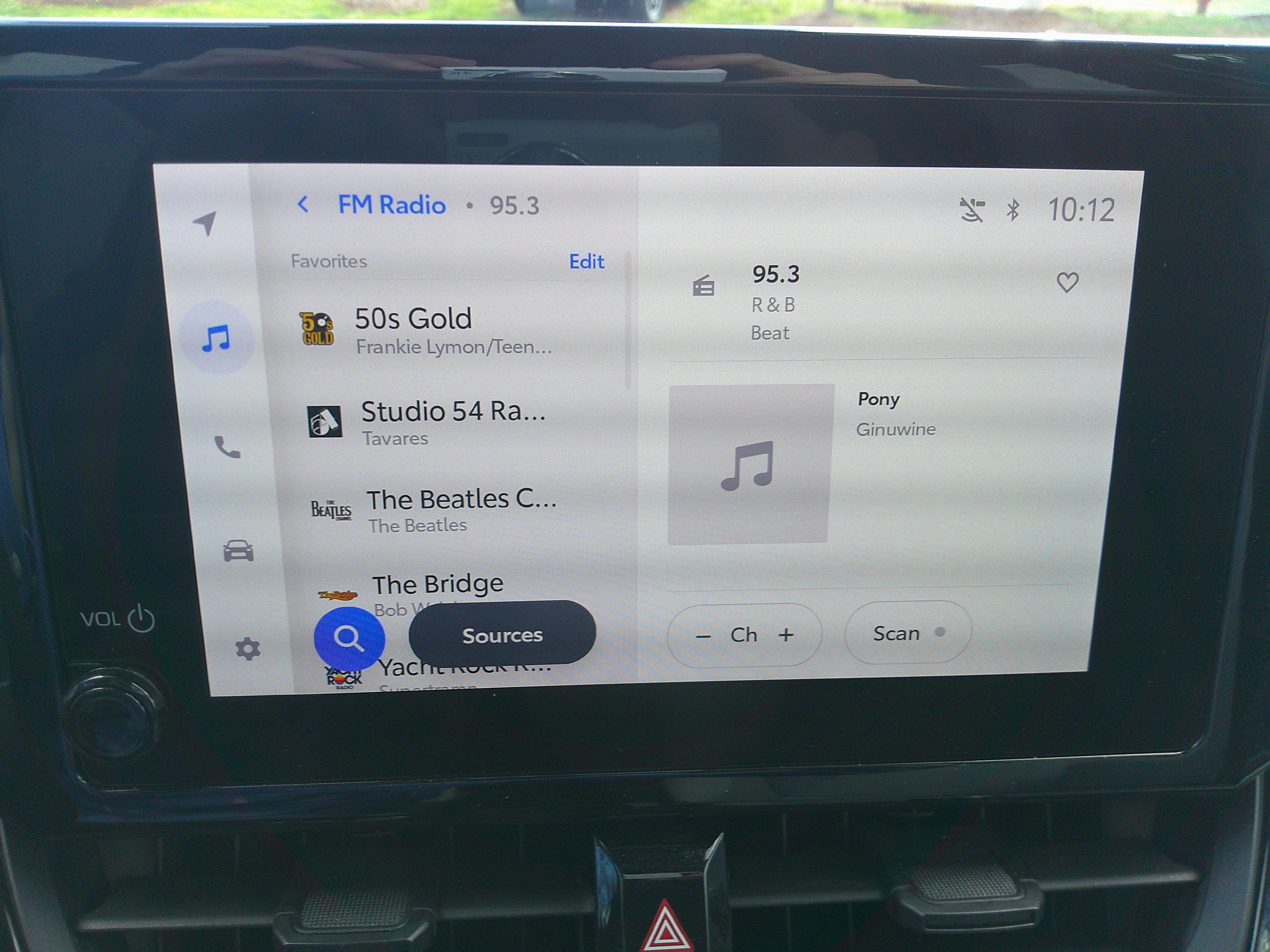 Used 2023 Toyota Corolla Cross L image 24