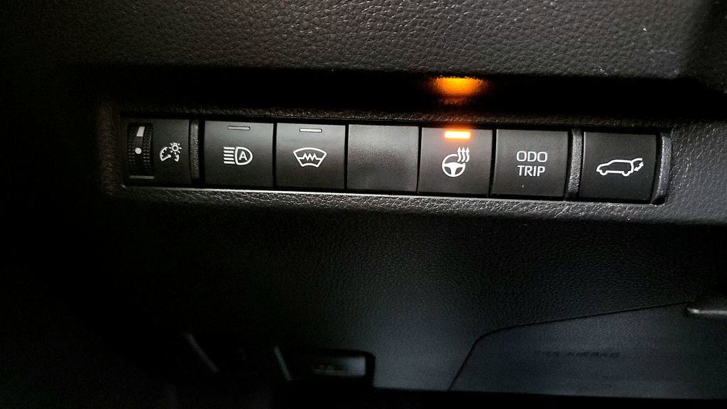 Used 2024 Toyota RAV4 XSE w/ Weather Package AWD/4WD image 41