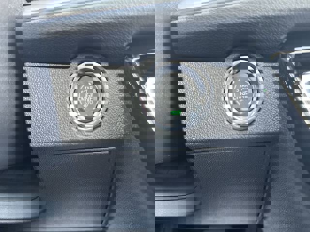 New 2026 Chevrolet Traverse LT w/ Sun and Wheel Package FWD image 18