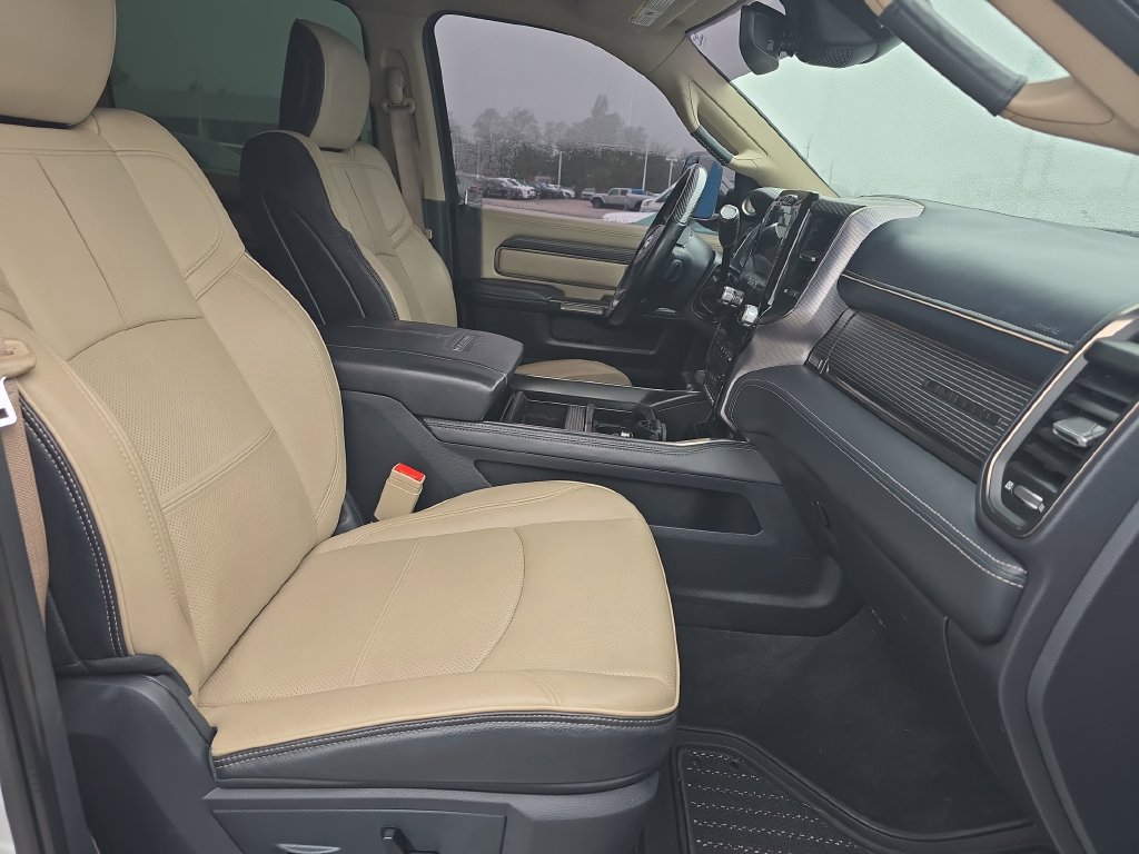 Used 2020 RAM 3500 Limited AWD/4WD image 23