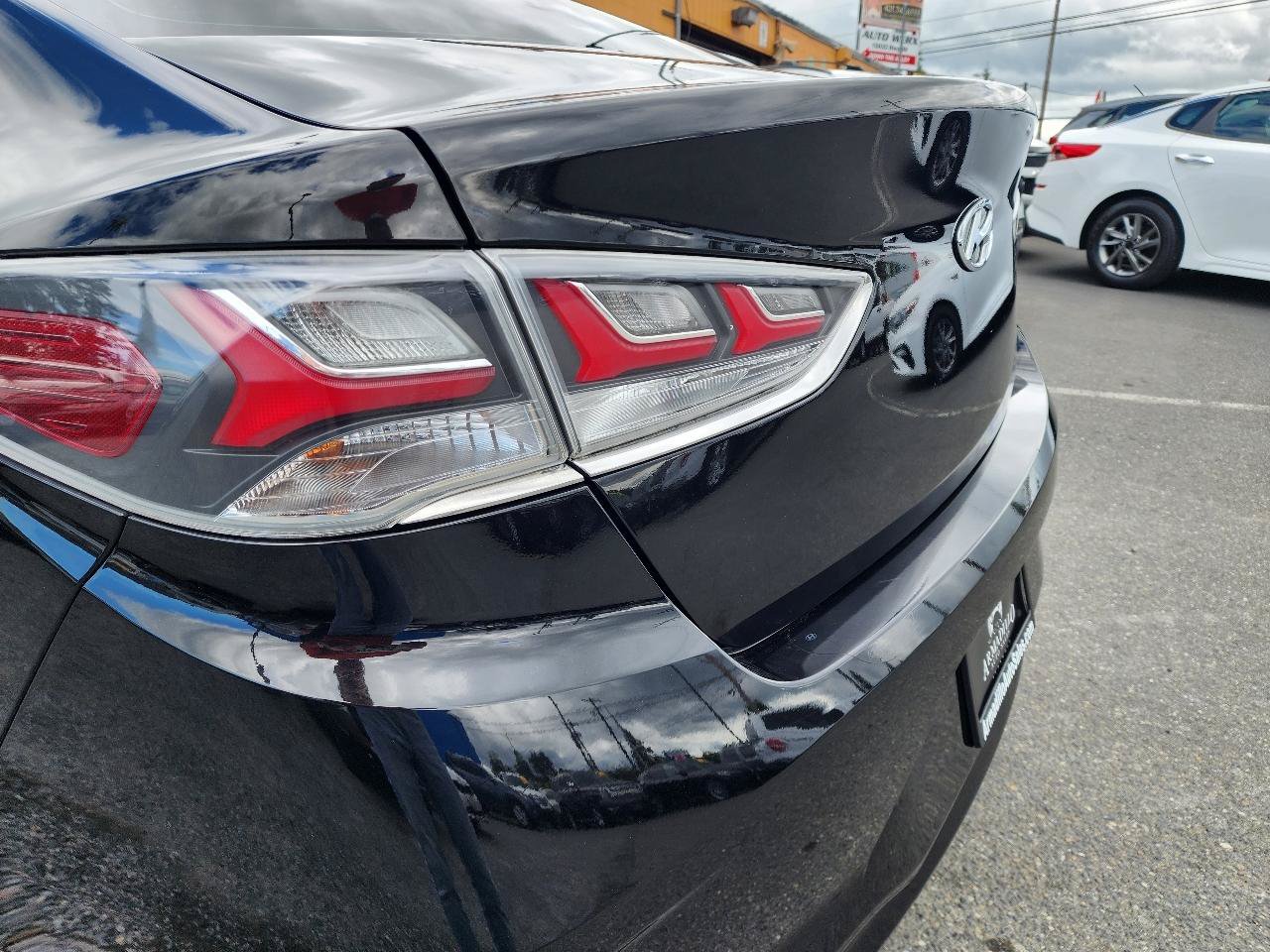 Used 2018 Hyundai Sonata Limited FWD image 35