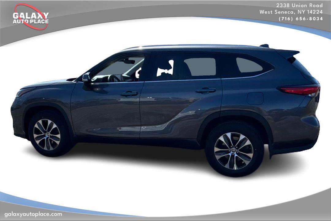 Used 2022 Toyota Highlander XLE image 8