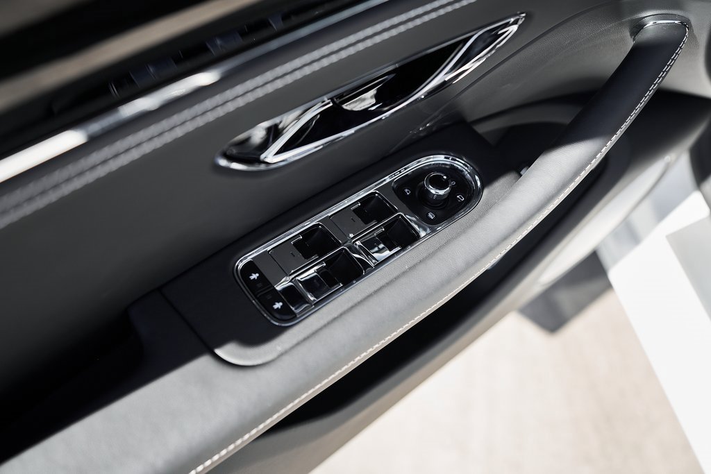 Used 2024 Bentley Flying Spur S V8 image 27