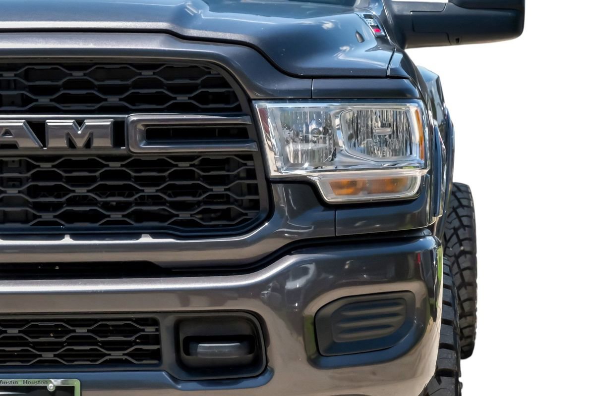 Used 2024 RAM 3500 Tradesman w/ Chrome Appearance Group AWD/4WD image 43