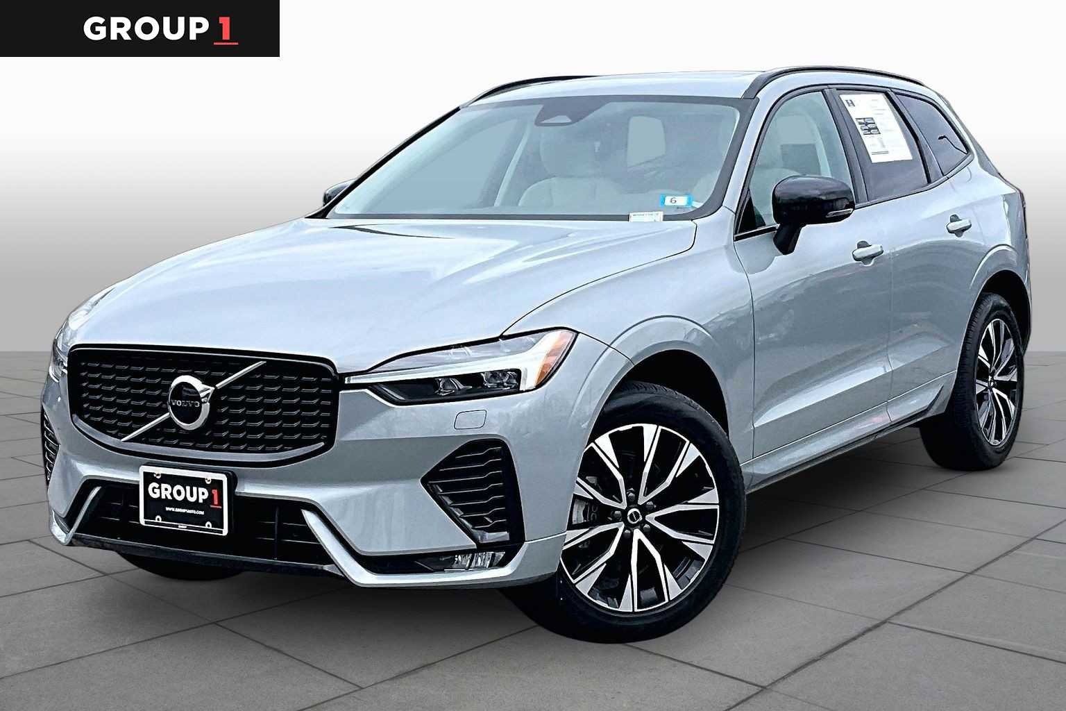 Used 2024 Volvo XC60 B5 Core w/ Climate Package image 1