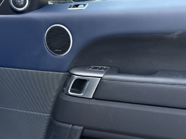 Used 2019 Land Rover Range Rover Sport HST AWD/4WD image 29