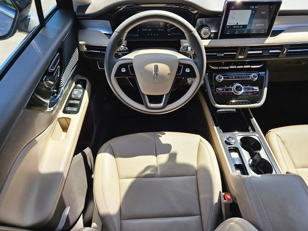 Used 2022 Lincoln Corsair AWD w/ Equipment Group 101A image 11