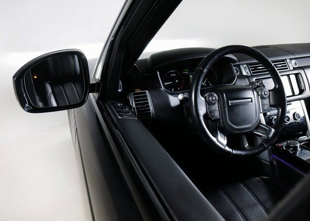 Used 2016 Land Rover Range Rover HSE image 22