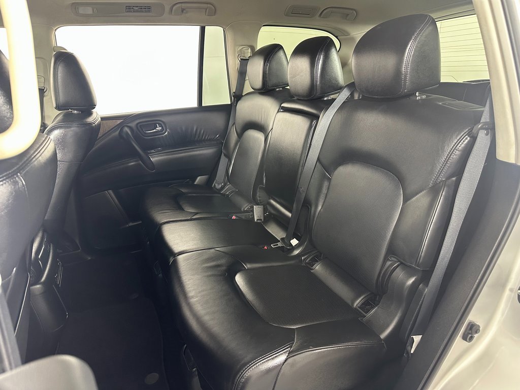 Used 2024 Nissan Armada SL image 16