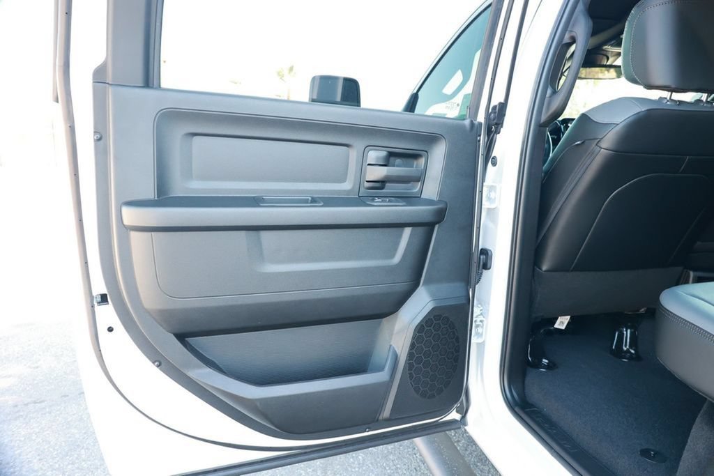New 2026 RAM 3500 Tradesman AWD/4WD image 32