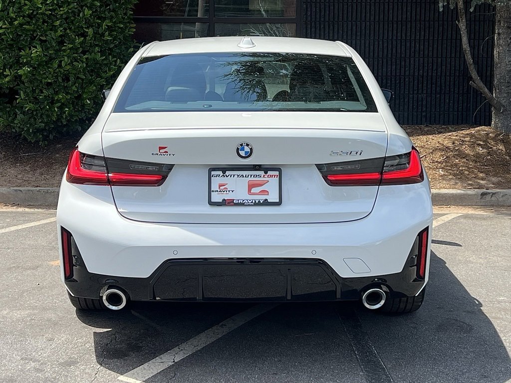 Used 2025 BMW 330i Sedan w/ M Sport Package image 13