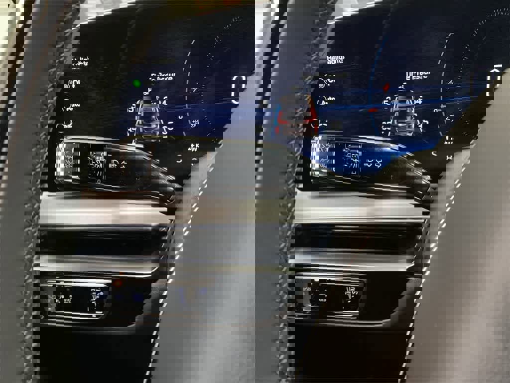 Certified 2026 Cadillac Lyriq Sport image 23