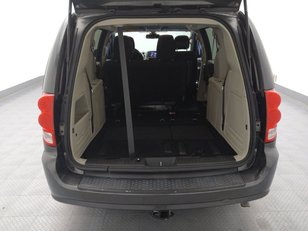 Used 2020 Dodge Grand Caravan SE w/ UConnect Hands-Free Group image 29