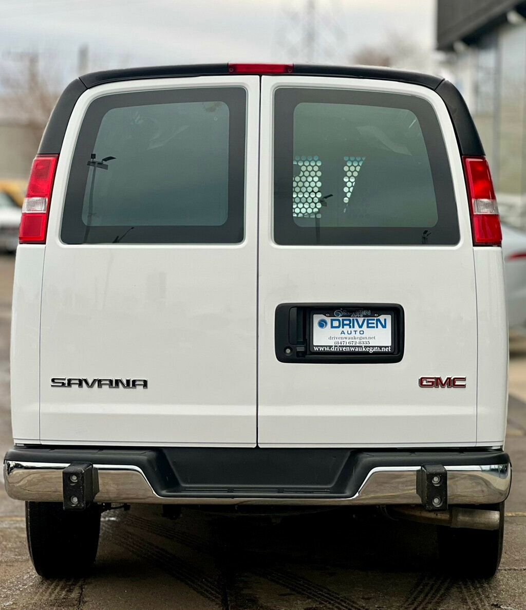 Used 2024 GMC Savana 2500 RWD 2500 135 w/ Driver Convenience Package image 4