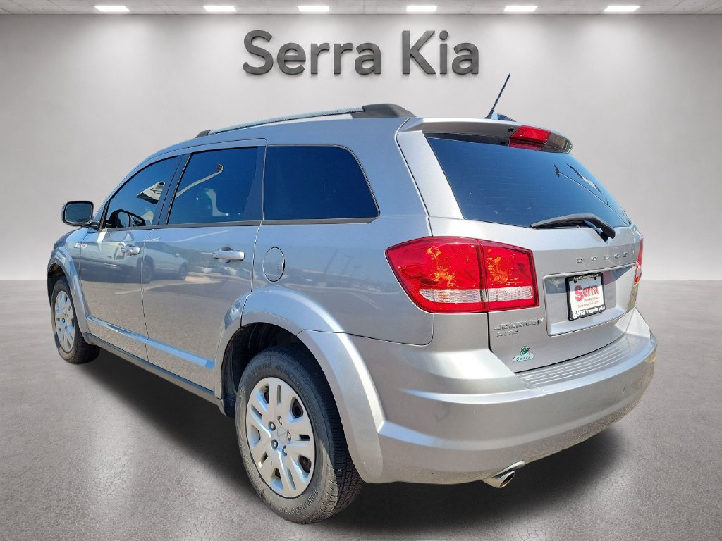 Used 2017 Dodge Journey SE w/ Comfort/Convenience Group AWD/4WD image 3