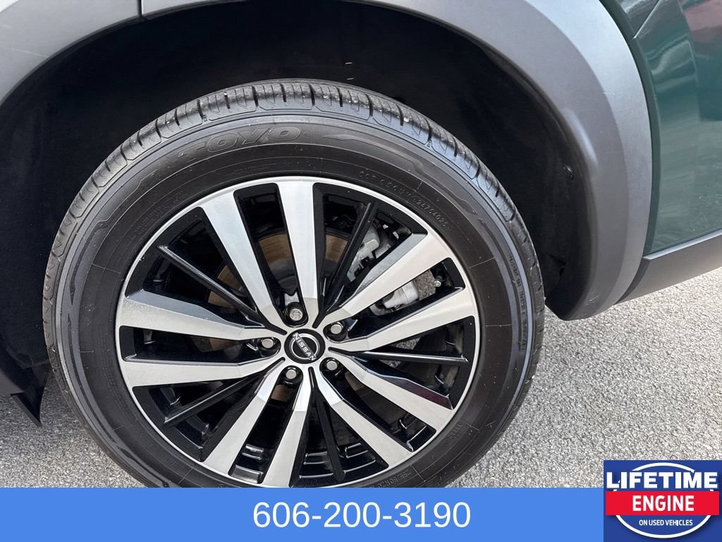 Used 2023 Nissan Pathfinder Platinum w/ Cargo Package AWD/4WD image 11
