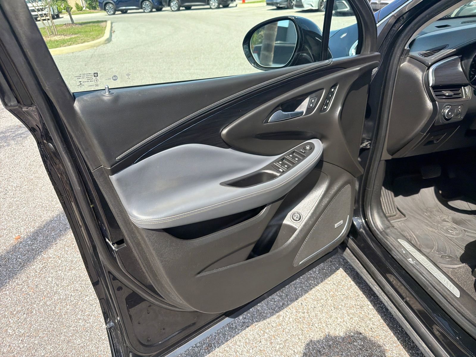 Used 2020 Buick Envision Premium AWD/4WD image 14